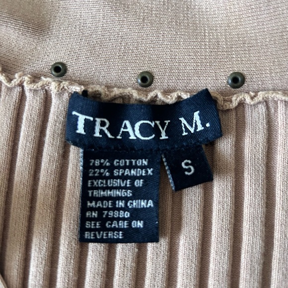 Tracy M Tan Ribbed 3/4 Sleeve Riveted Belt & Neck Sweater size Small Like New - Picture 5 of 8